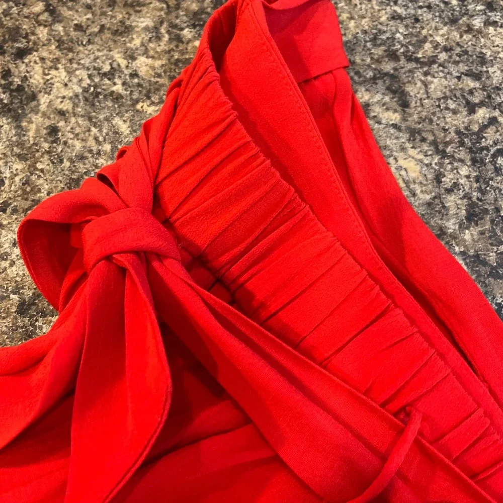 Wilfred Aritizia Red Wide Leg Crop Pants Tie in the Back Small Elastic Waist